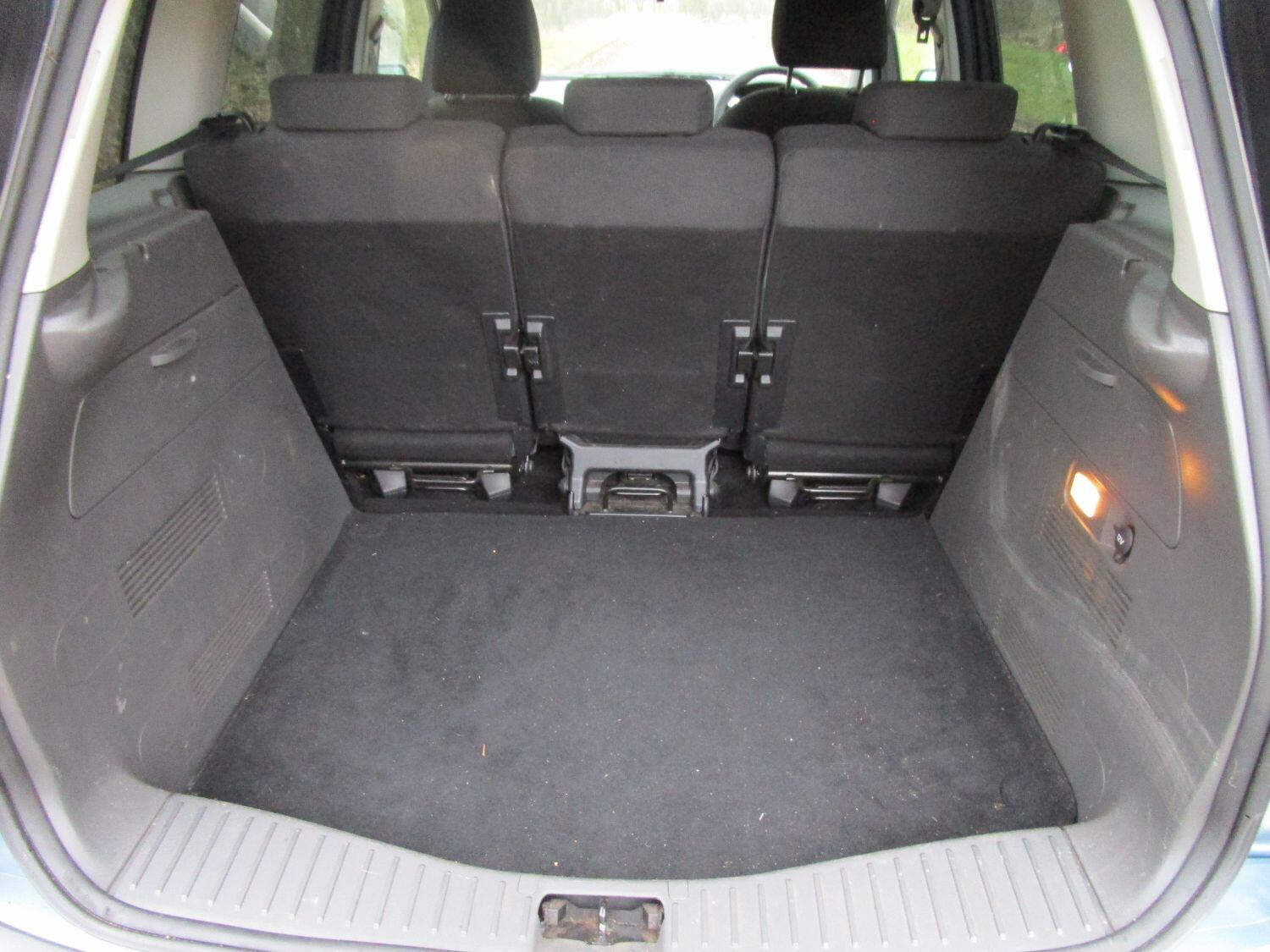 Ford C-Max 2010 - 1.8 TDCi Zetec FSH CLEAN CAR 5-Door - Image 14