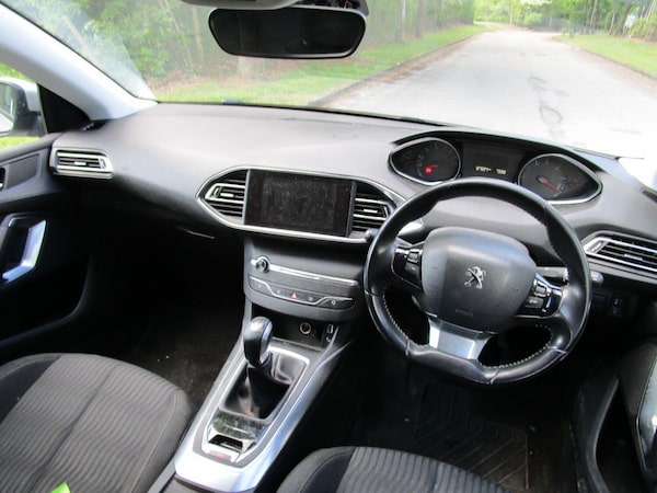 Used Peugeot 308 2014 for sale - 75380628: Photo 9