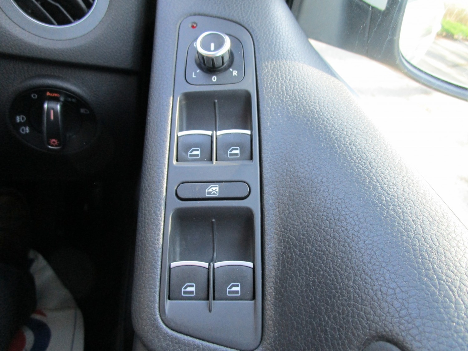 Used Volkswagen Tiguan 2013 for sale - 77977142: Photo 22