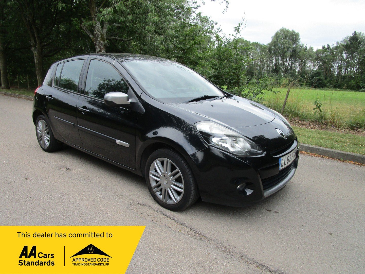 Used Renault Clio 2012 for sale - 76186782: Photo 1