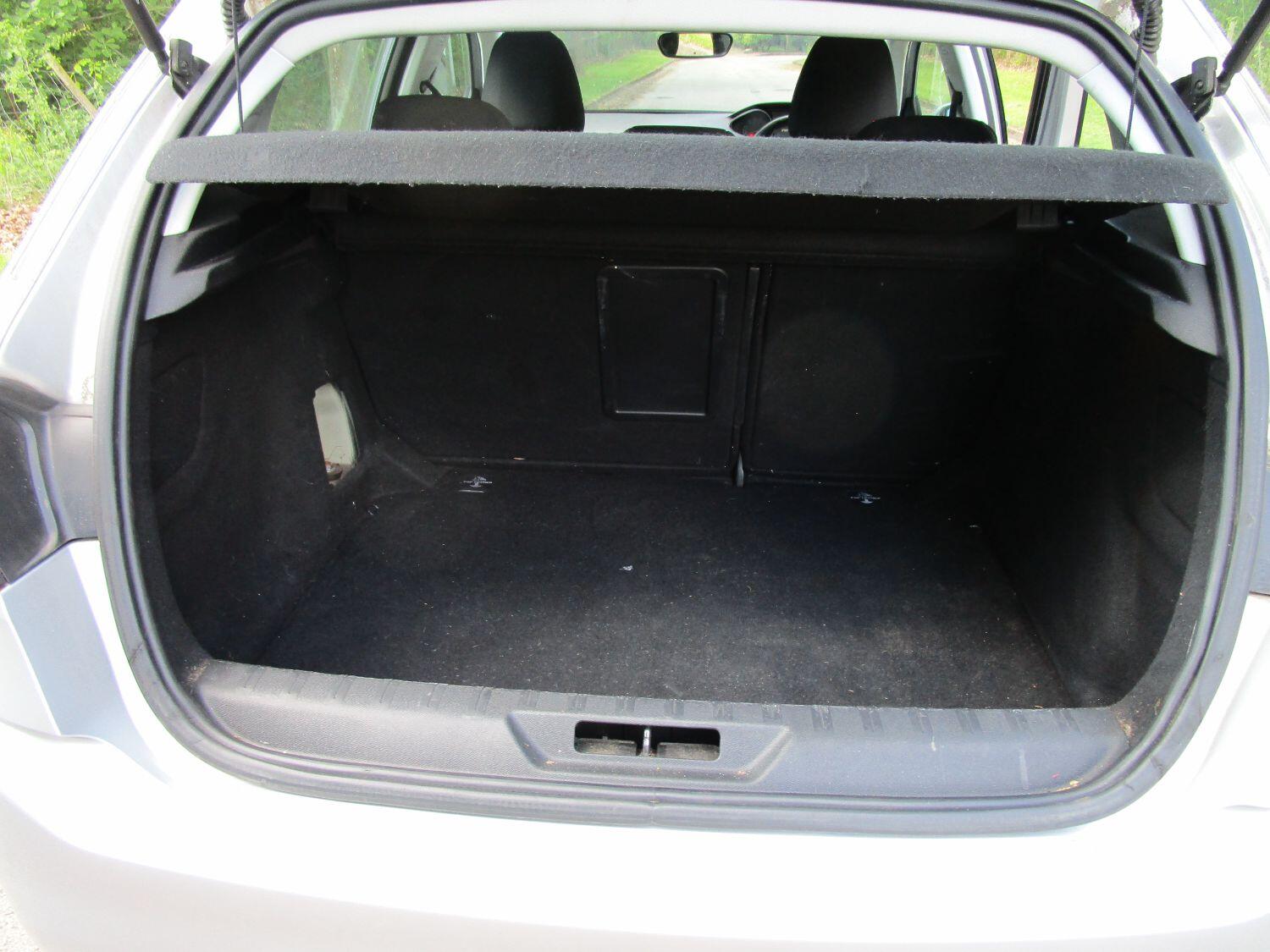 Used Peugeot 308 2014 for sale - 76666176: Photo 14