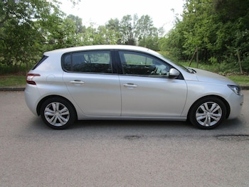 Used Peugeot 308 2014 for sale - 76666176: Photo