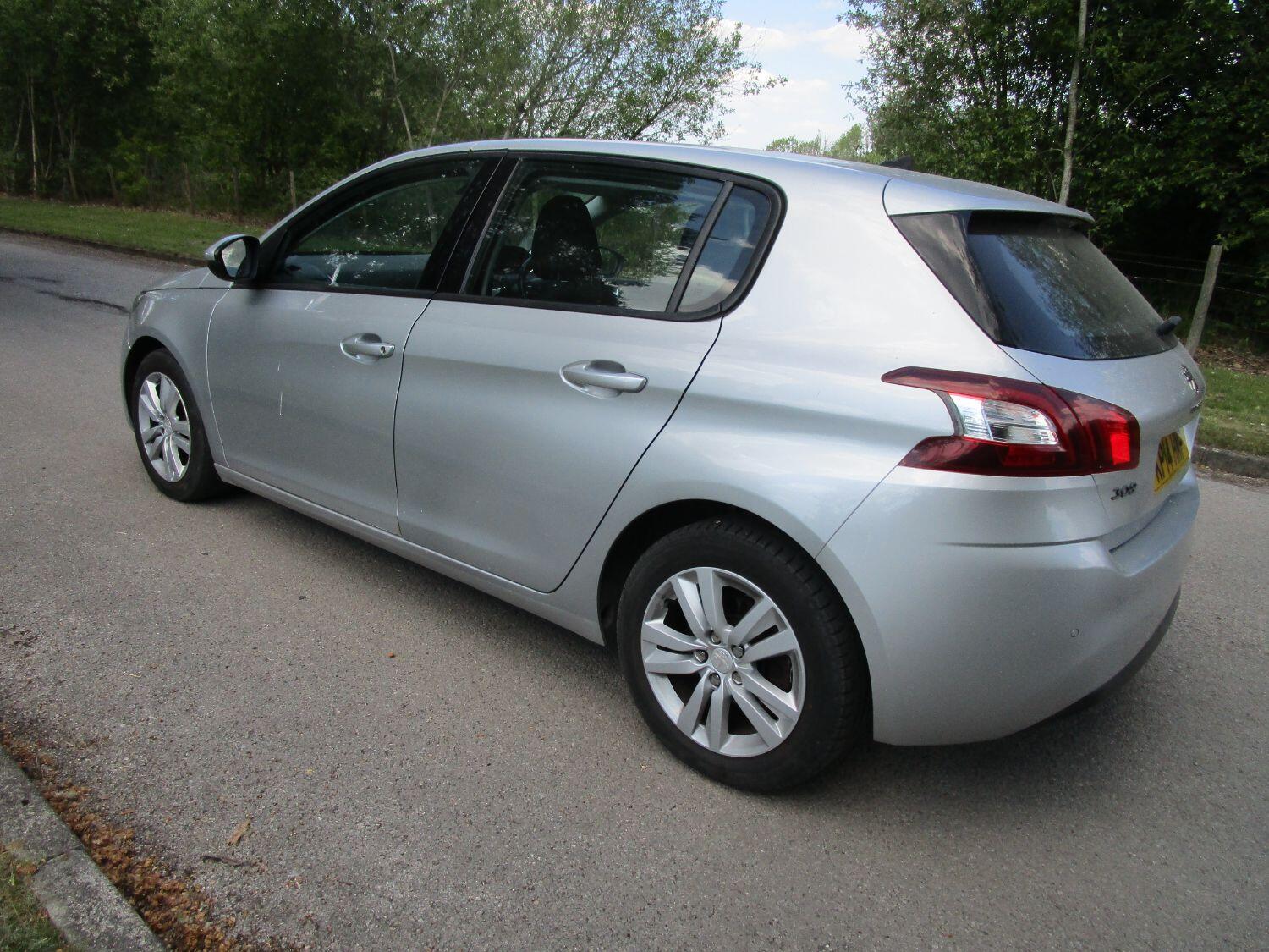 Used Peugeot 308 2014 for sale - 76666176: Photo 8