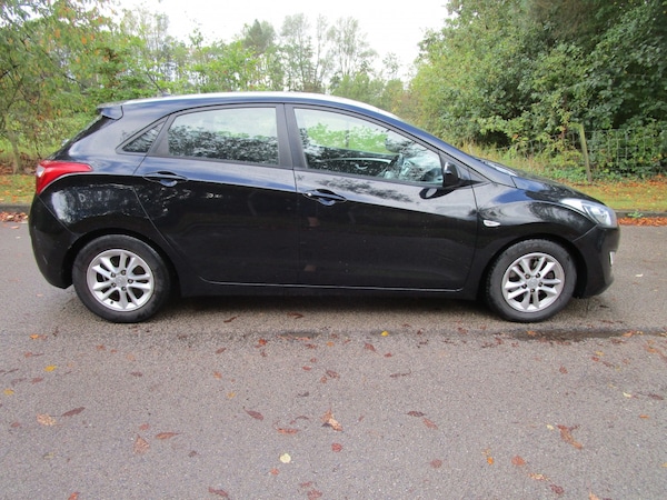Used Hyundai i30 2014 for sale - 76186684: Photo 2