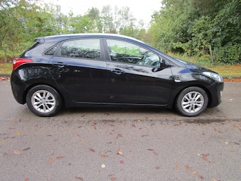 Used Hyundai i30 2014 for sale - 76186684: Photo 2
