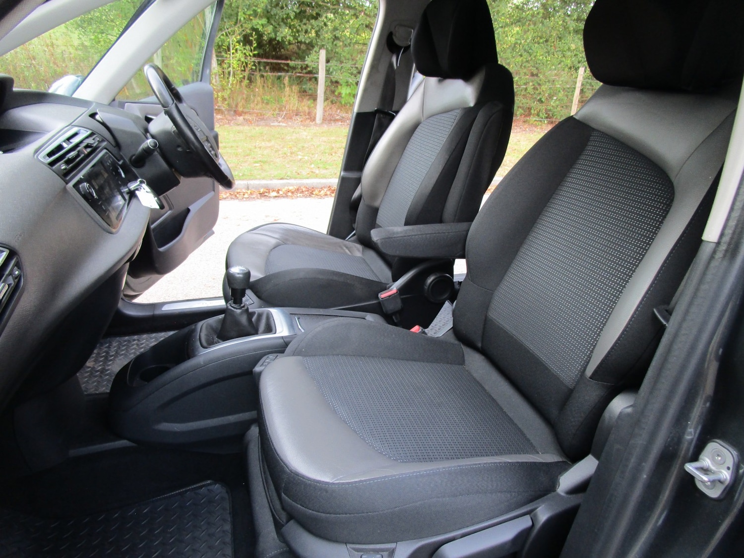 Used Citroen C4 Grand Picasso 2016 for sale - 76793411: Photo 10