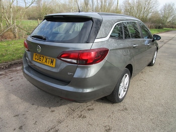 Used Vauxhall Astra 2017 for sale - 77906538: Photo