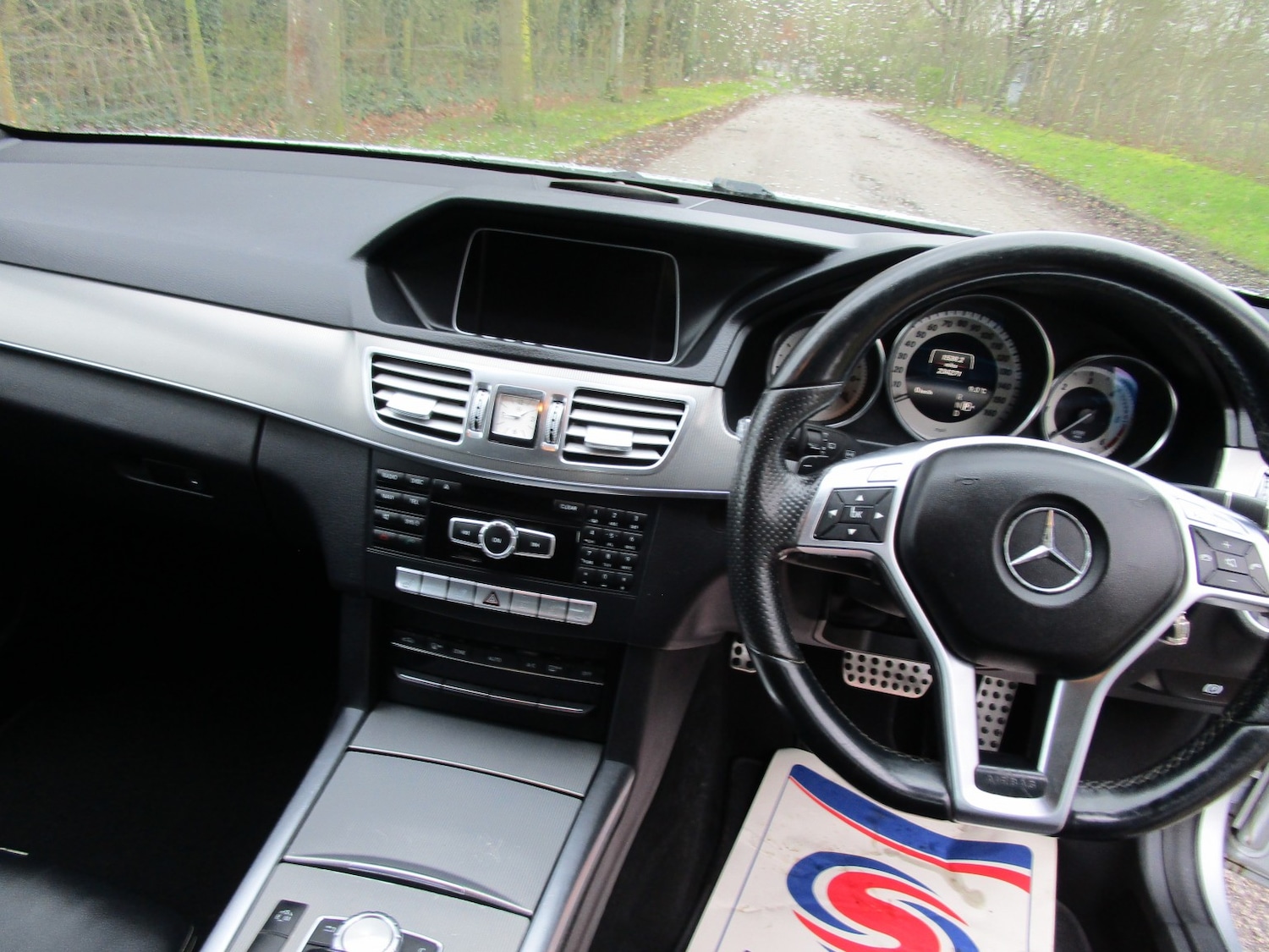 Used Mercedes-Benz E Class 2014 for sale - 77656328: Photo 14