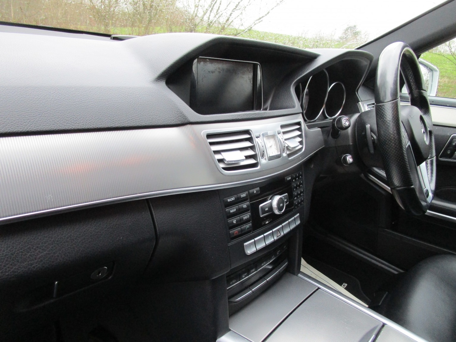 Used Mercedes-Benz E Class 2014 for sale - 77656328: Photo 16