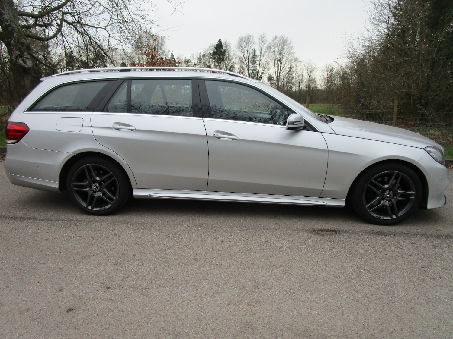 Used Mercedes-Benz E Class 2014 for sale - 77656328: Photo 2