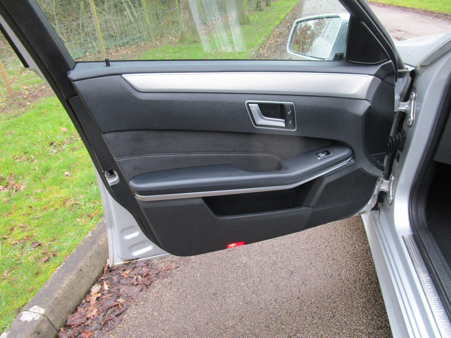 Used Mercedes-Benz E Class 2014 for sale - 77656328: Photo 21