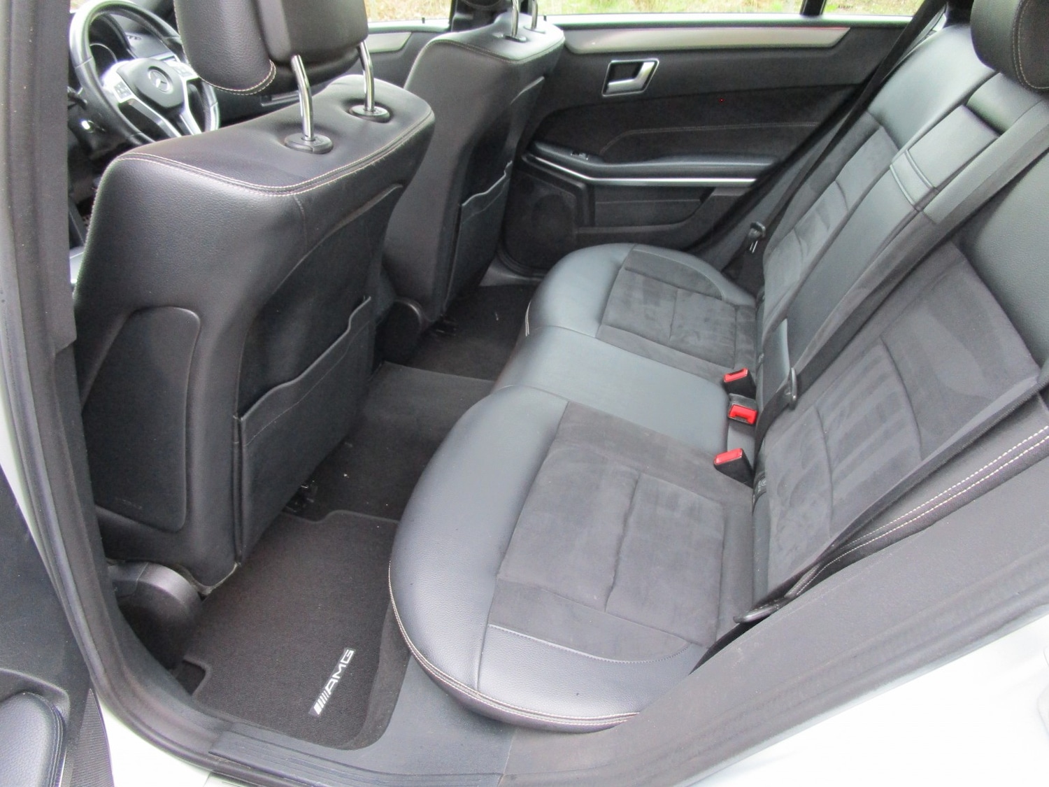 Used Mercedes-Benz E Class 2014 for sale - 77656328: Photo 23