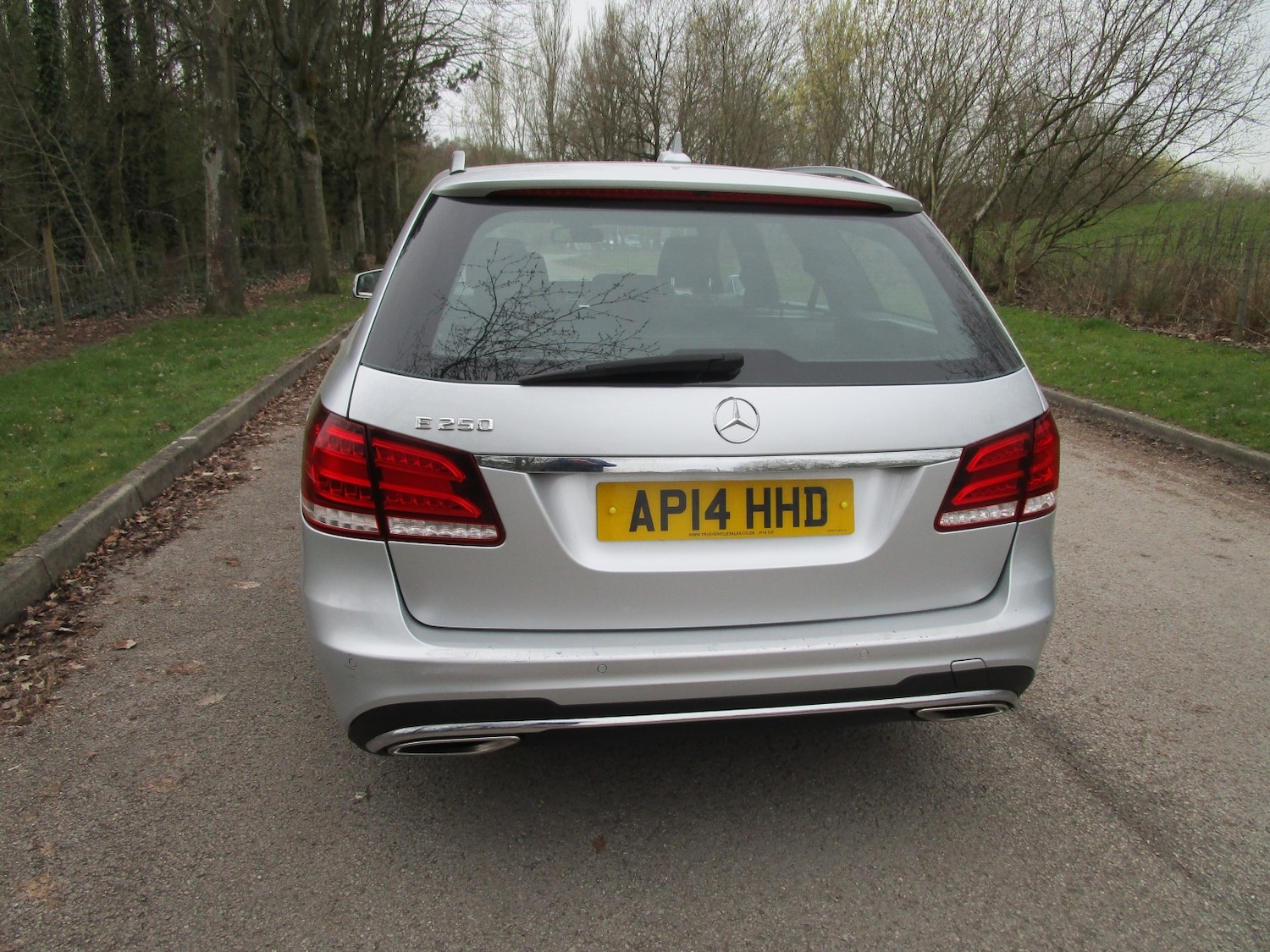 Used Mercedes-Benz E Class 2014 for sale - 77656328: Photo 7