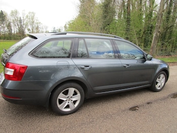 Used Skoda Octavia 2019 for sale - 78213635: Photo