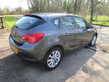 Used Vauxhall Astra 2012 for sale - 77906697: Photo