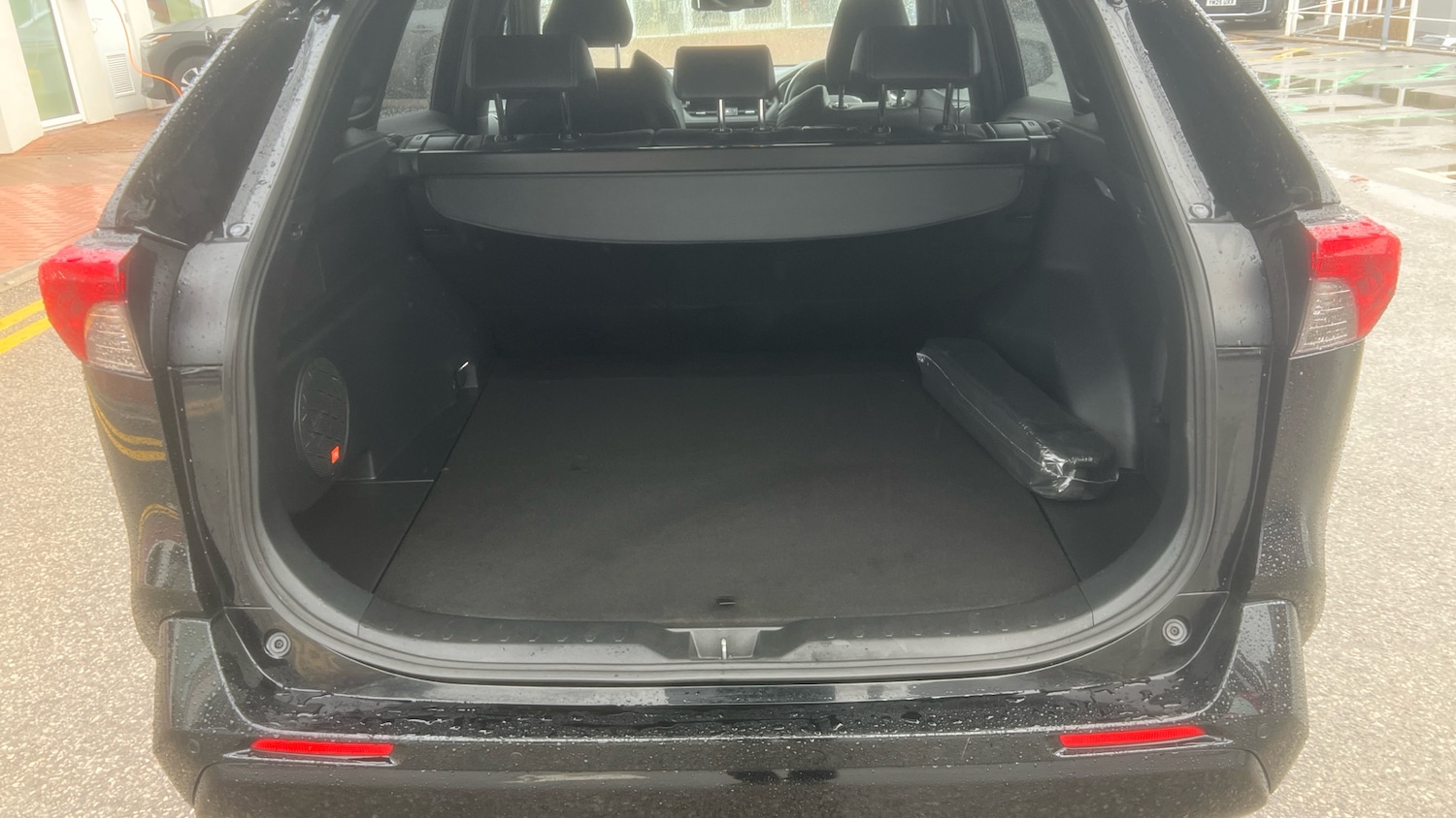 Used Toyota RAV4 2021 for sale - 76859657: Photo 14