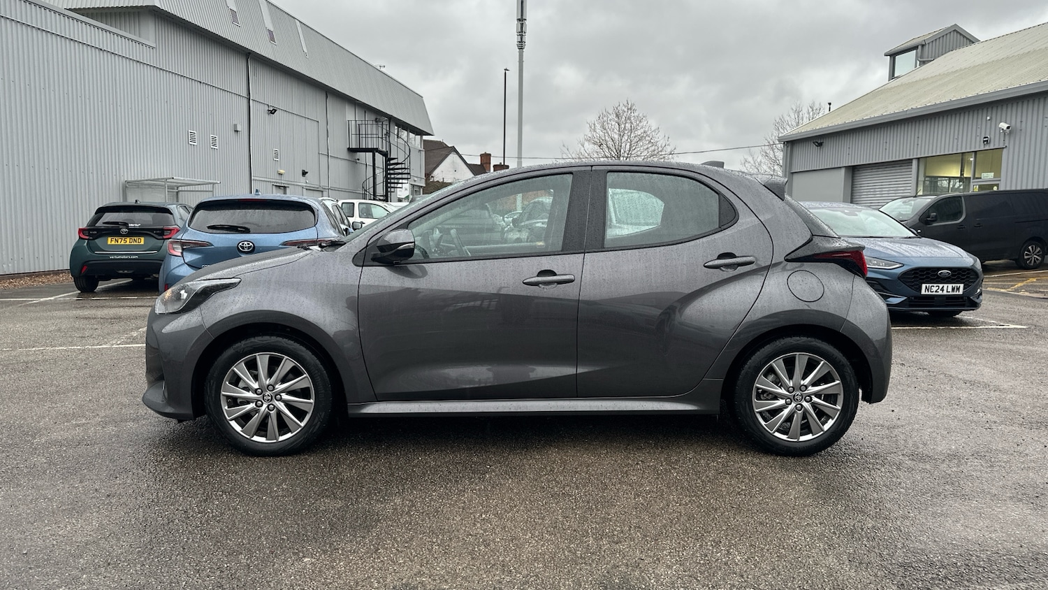 Used Toyota Yaris 2023 for sale - 77474612: Photo 17