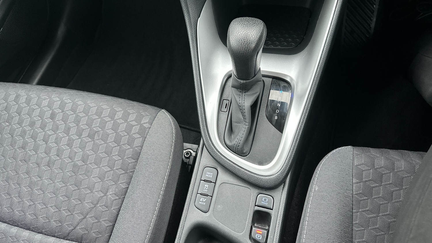 Used Toyota Yaris 2023 for sale - 77474612: Photo 29