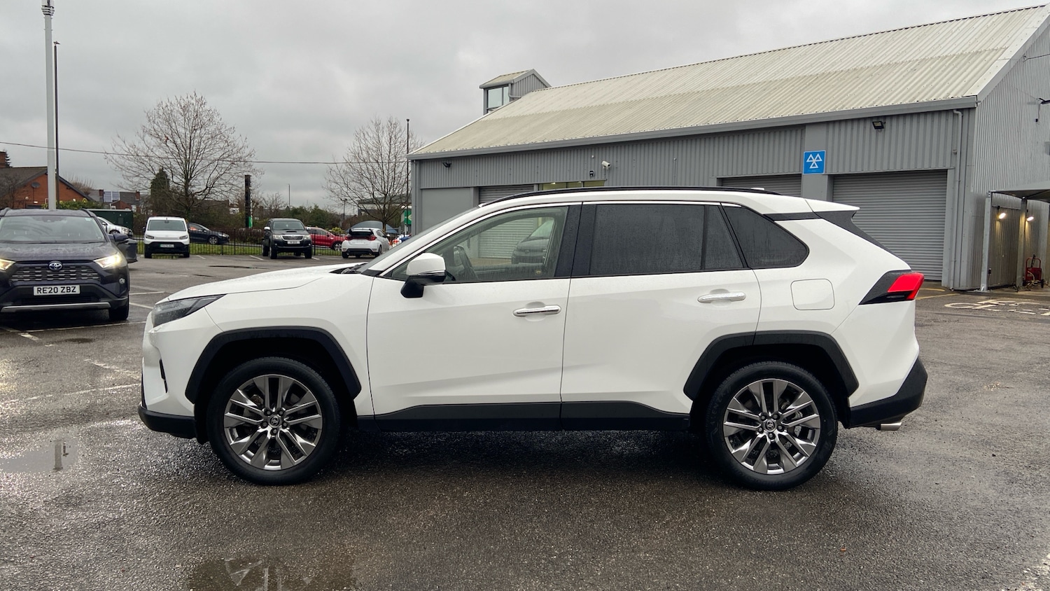 Used Toyota RAV4 2022 for sale - 77274738: Photo 17