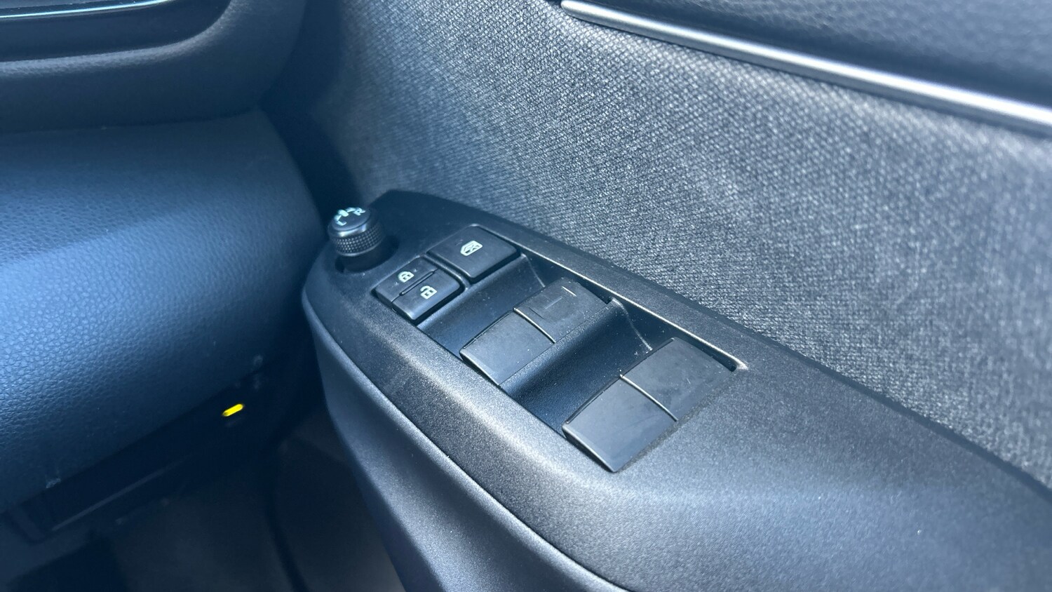 Used Toyota Yaris 2021 for sale - 77902859: Photo 24