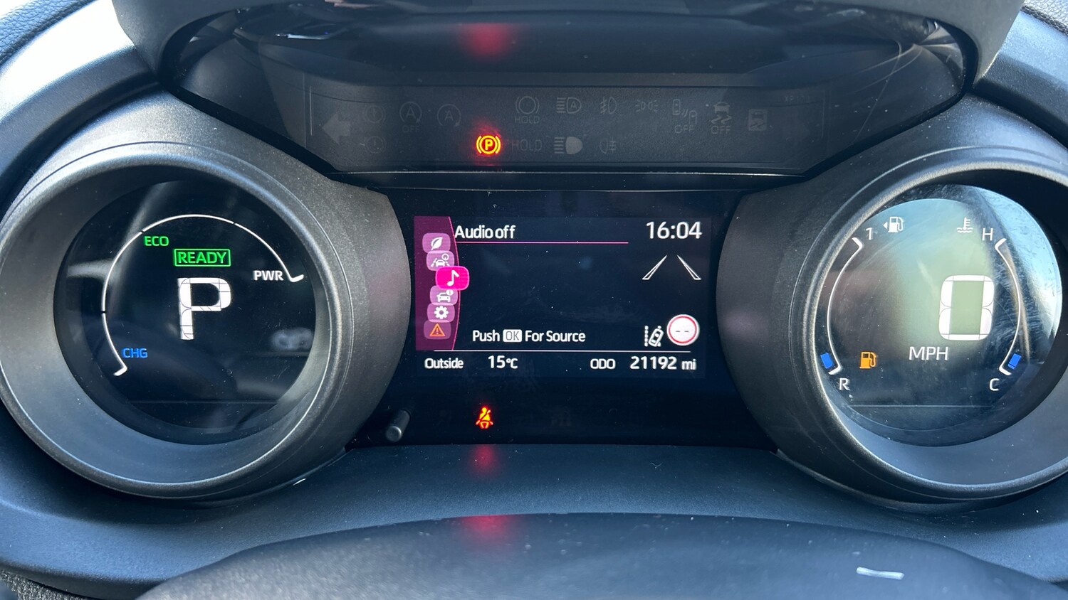 Used Toyota Yaris 2021 for sale - 77902859: Photo 27