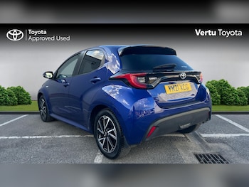Used Toyota Yaris 2021 for sale - 77902859: Photo