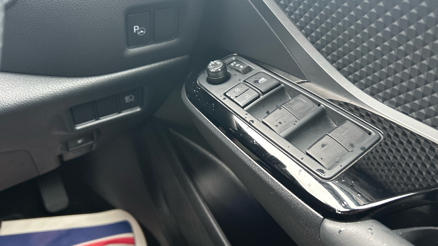 Used Toyota C-HR 2023 for sale - 76777923: Photo 24