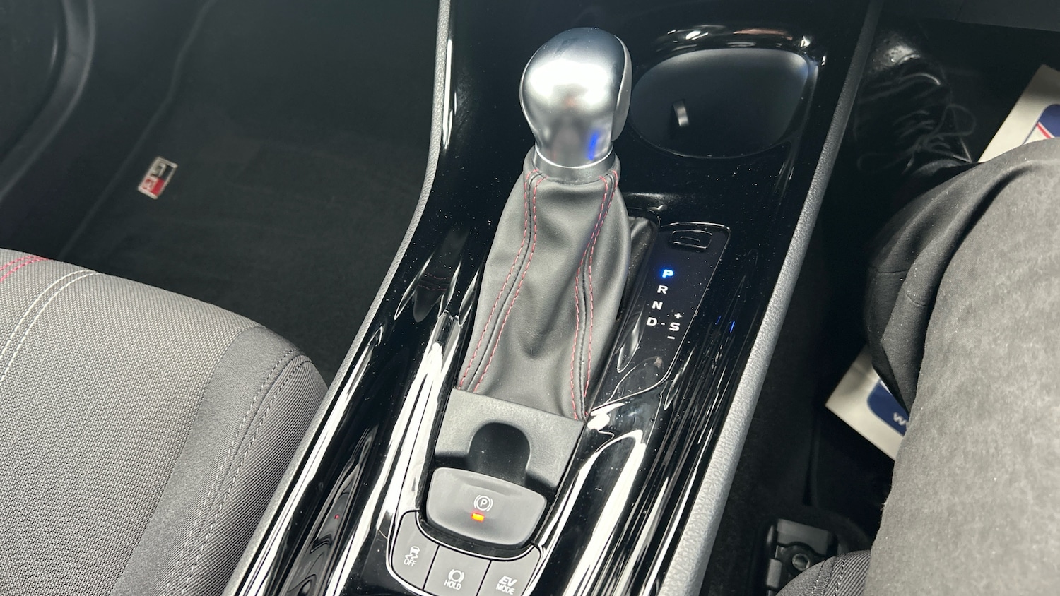 Used Toyota C-HR 2023 for sale - 76777923: Photo 30