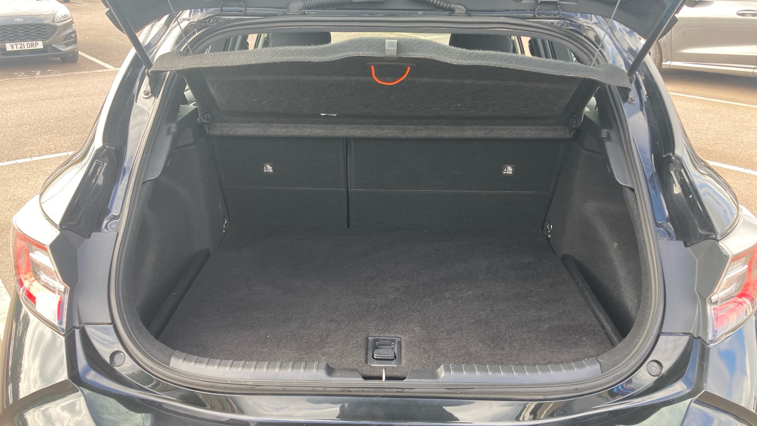 Used Toyota Corolla 2021 for sale - 76532043: Photo 4