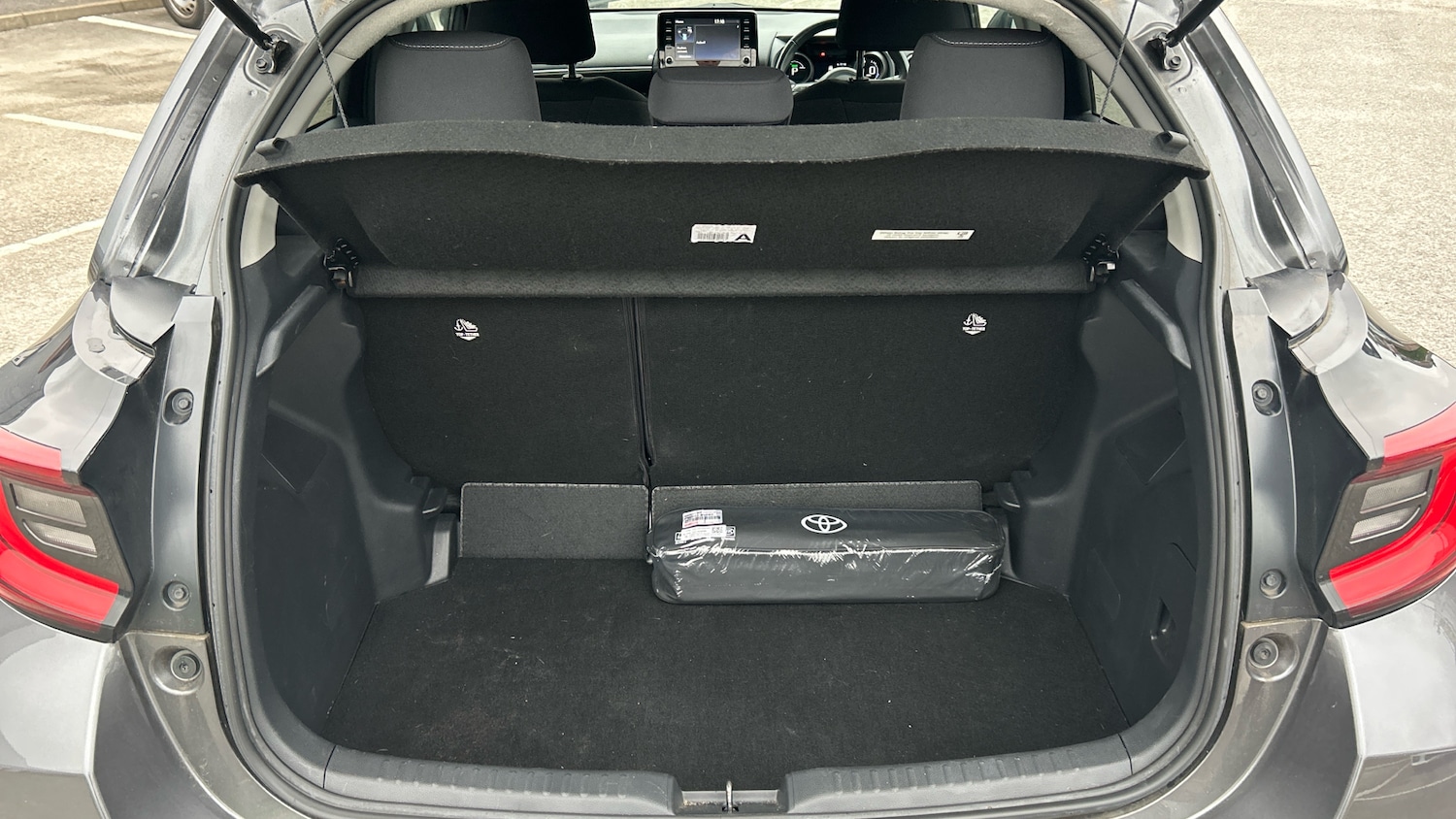 Used Toyota Yaris 2023 for sale - 76289102: Photo 14