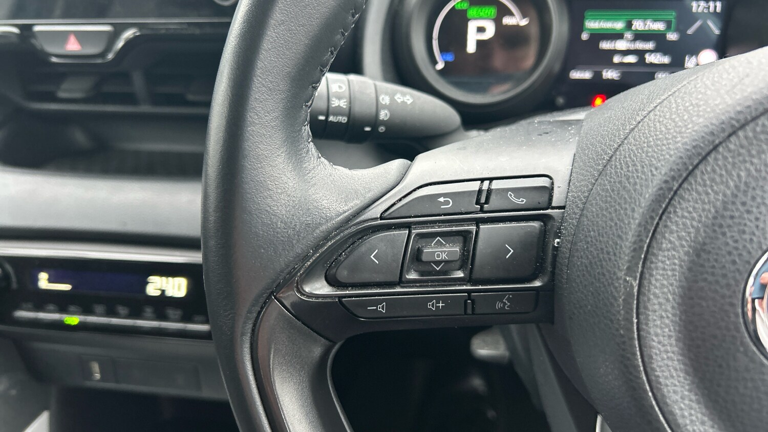 Used Toyota Yaris 2023 for sale - 76289102: Photo 24