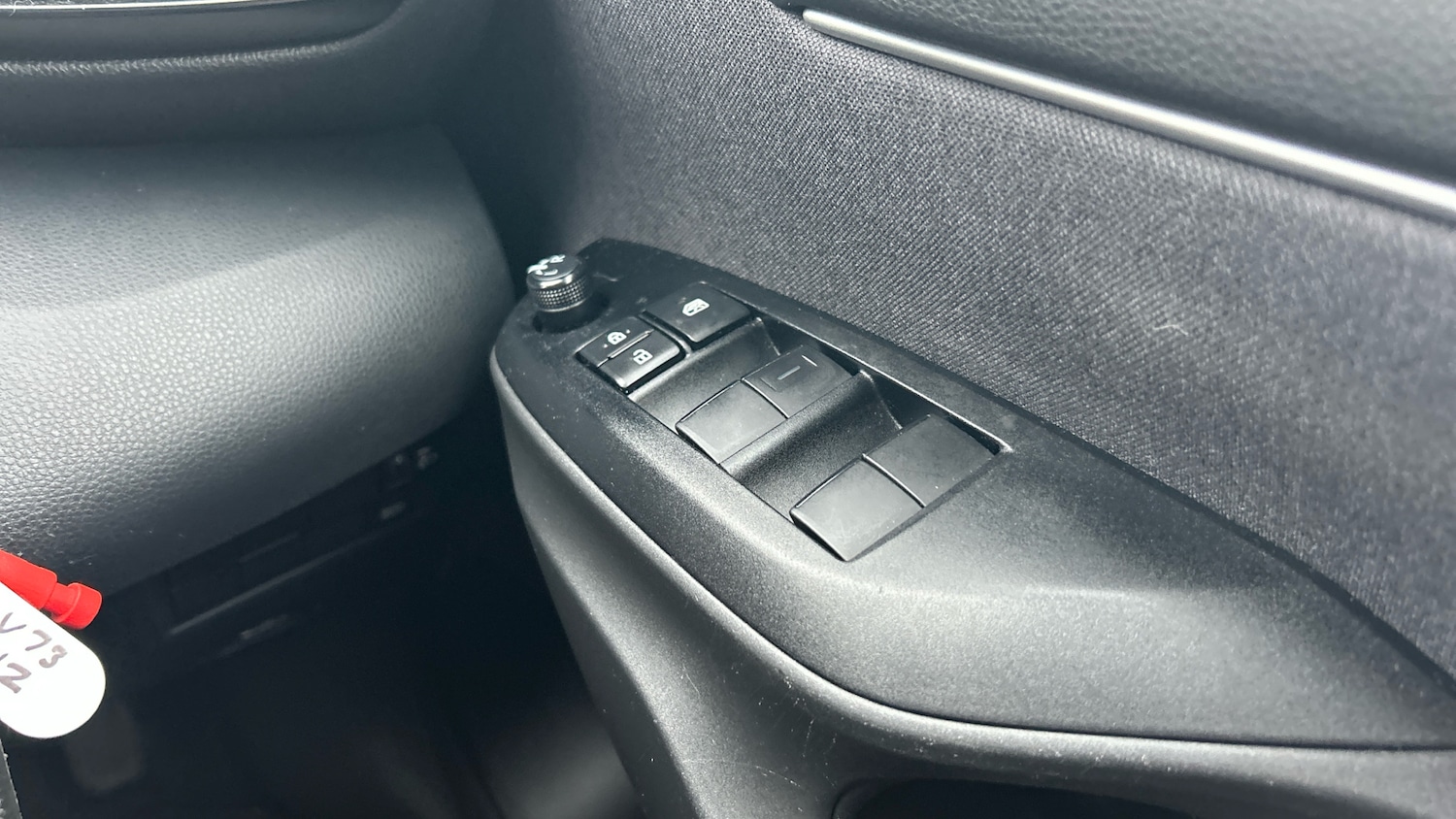 Used Toyota Yaris 2023 for sale - 76289102: Photo 26