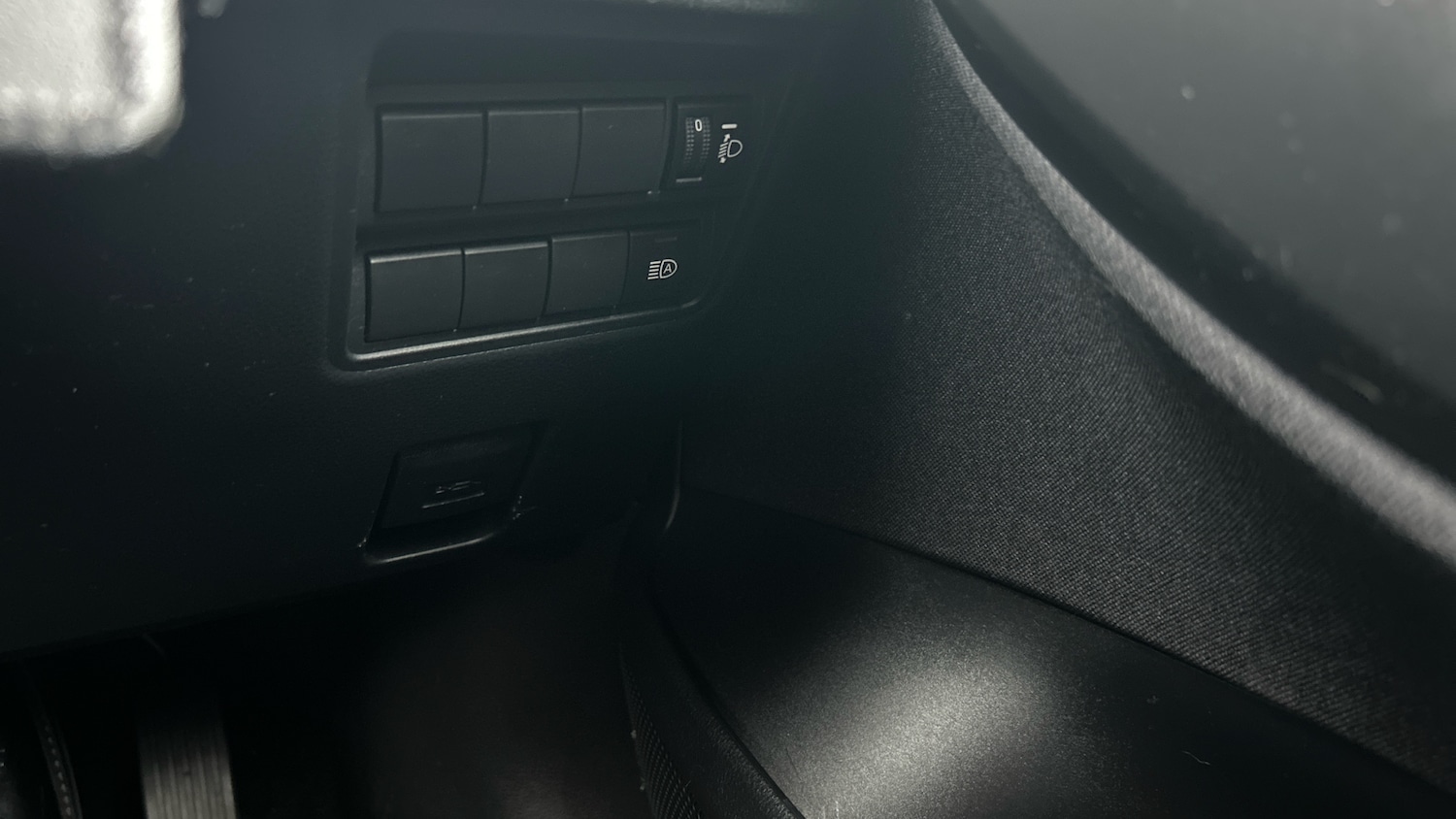 Used Toyota Yaris 2023 for sale - 76289102: Photo 27