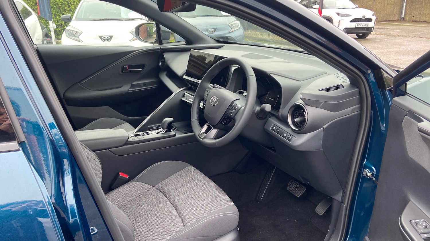 Used Toyota C-HR 2025 for sale - 78078769: Photo 11