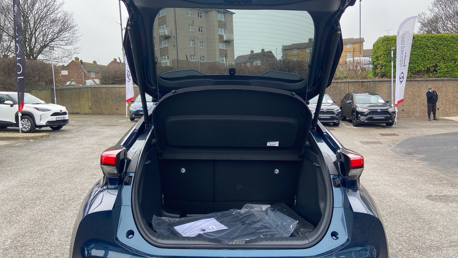 Used Toyota C-HR 2025 for sale - 78078769: Photo 14