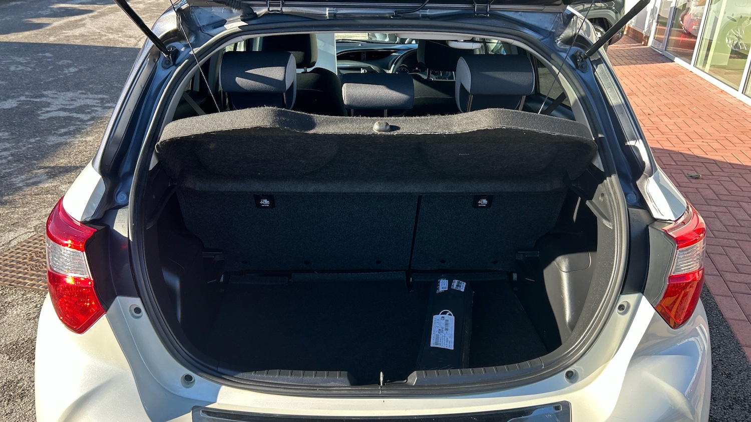 Used Toyota Yaris 2019 for sale - 76413250: Photo 14