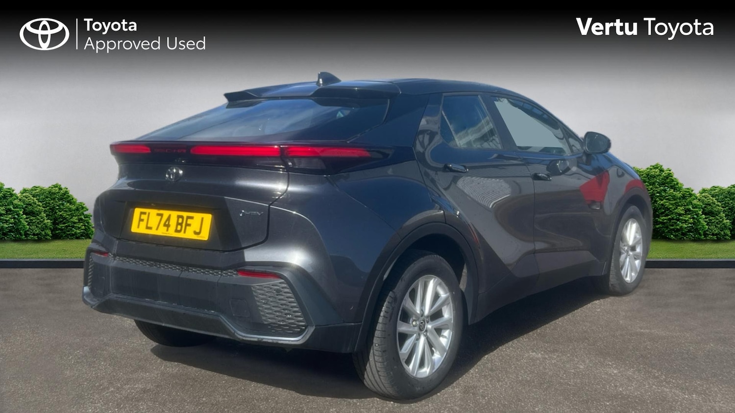 Used Toyota C-HR 2024 for sale - 78190907: Photo 2