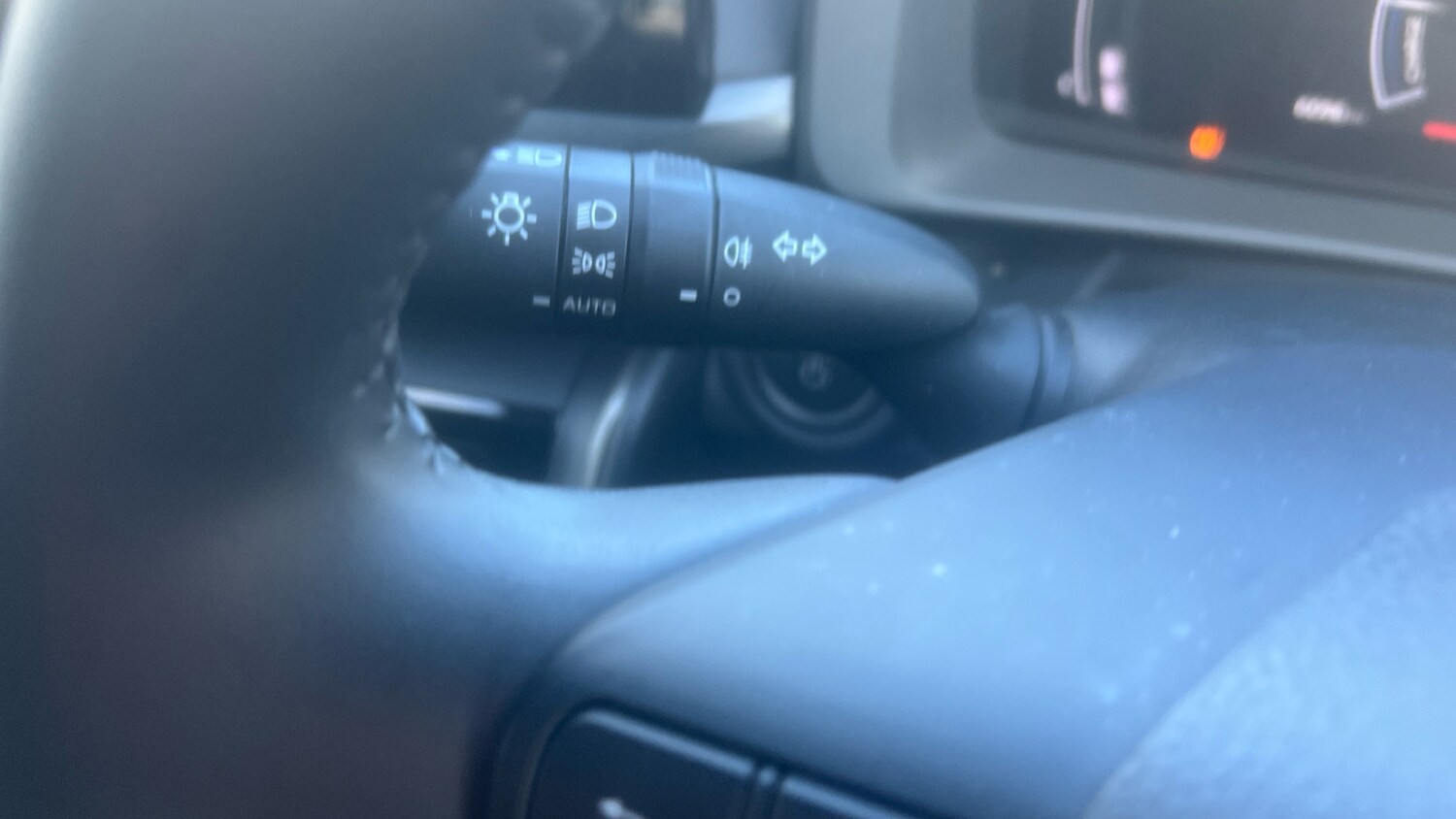 Used Toyota C-HR 2024 for sale - 78190907: Photo 26