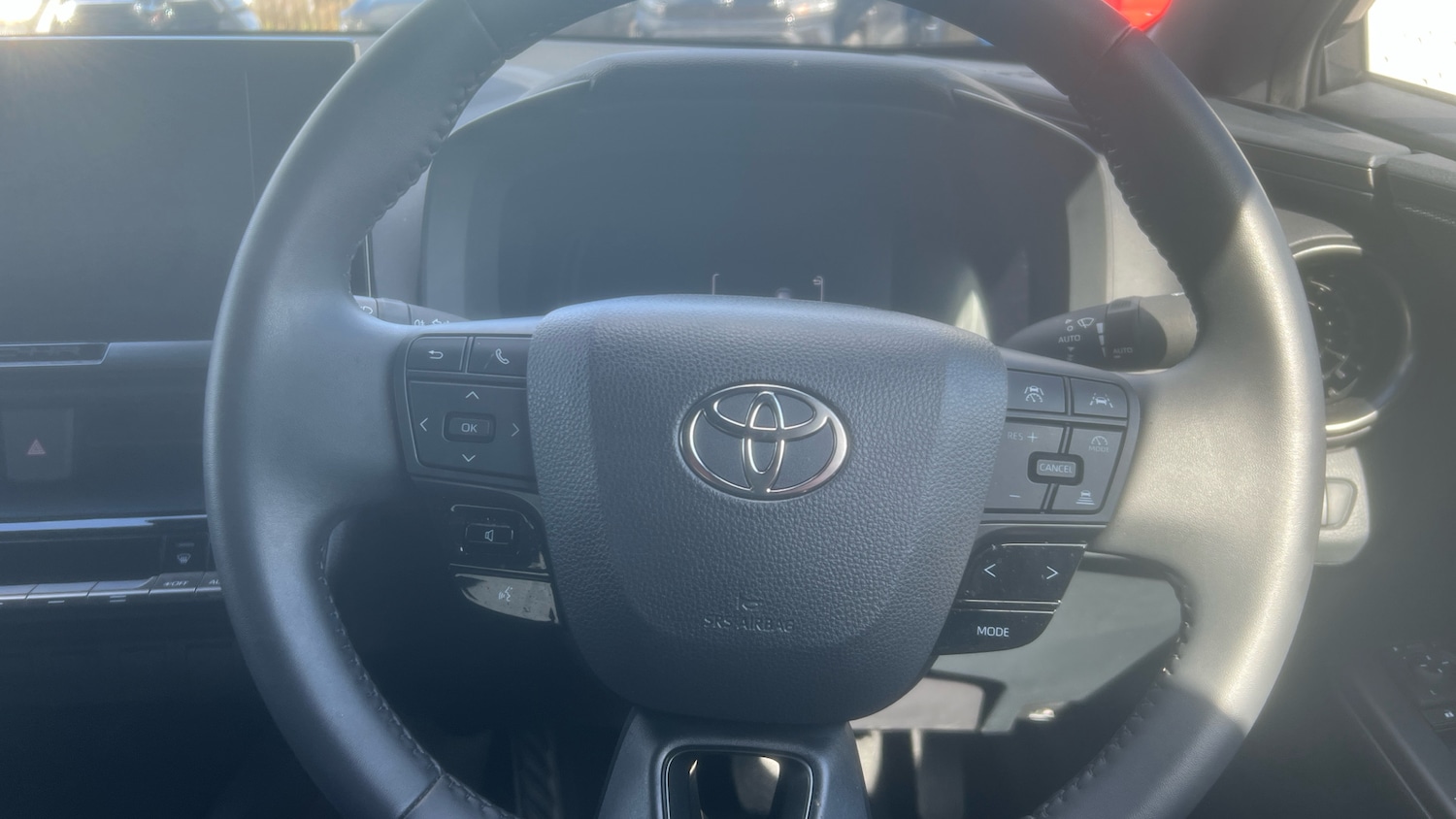 Used Toyota C-HR 2024 for sale - 78190907: Photo 8