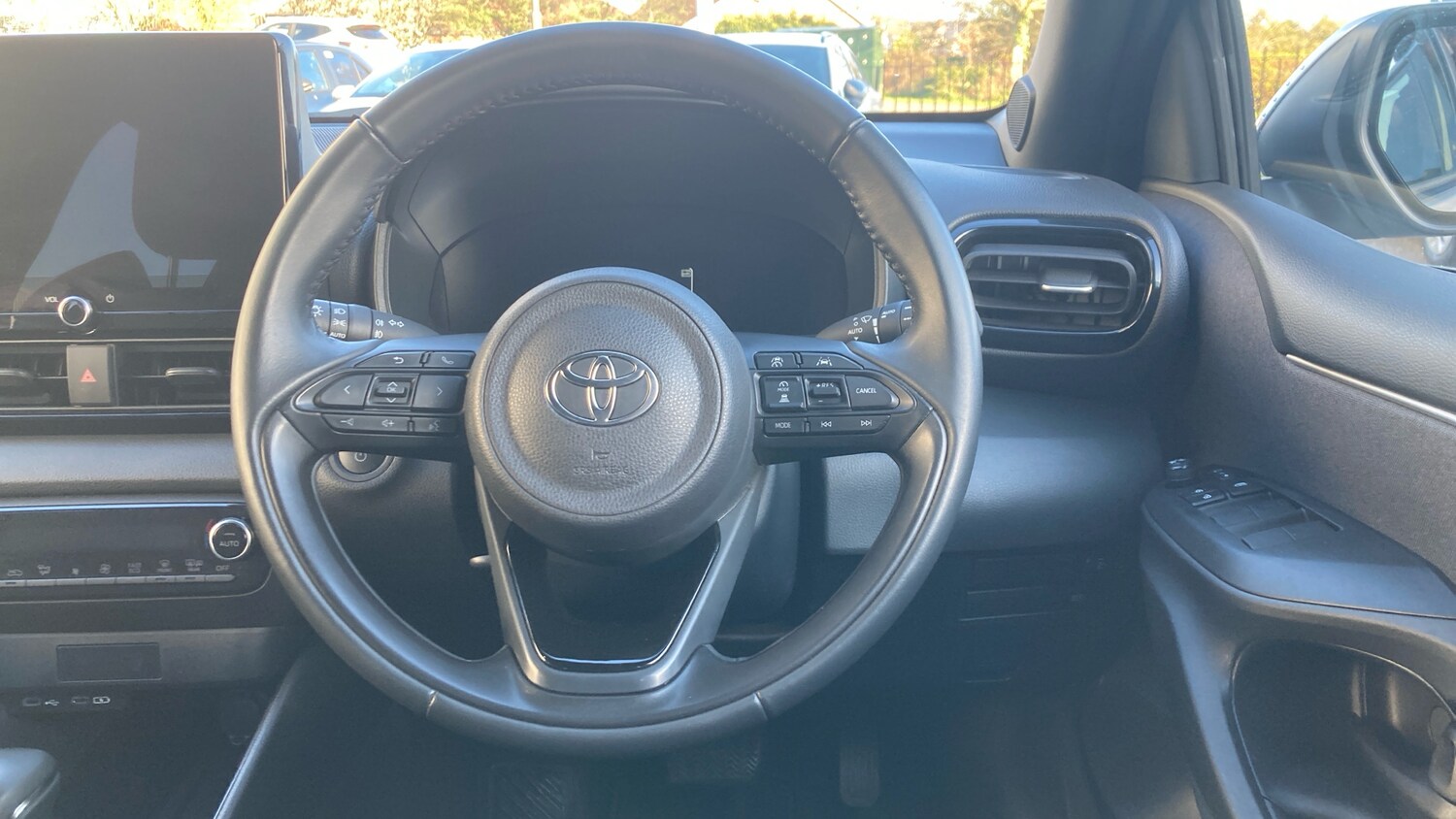 Used Toyota Yaris 2024 for sale - 78144200: Photo 10