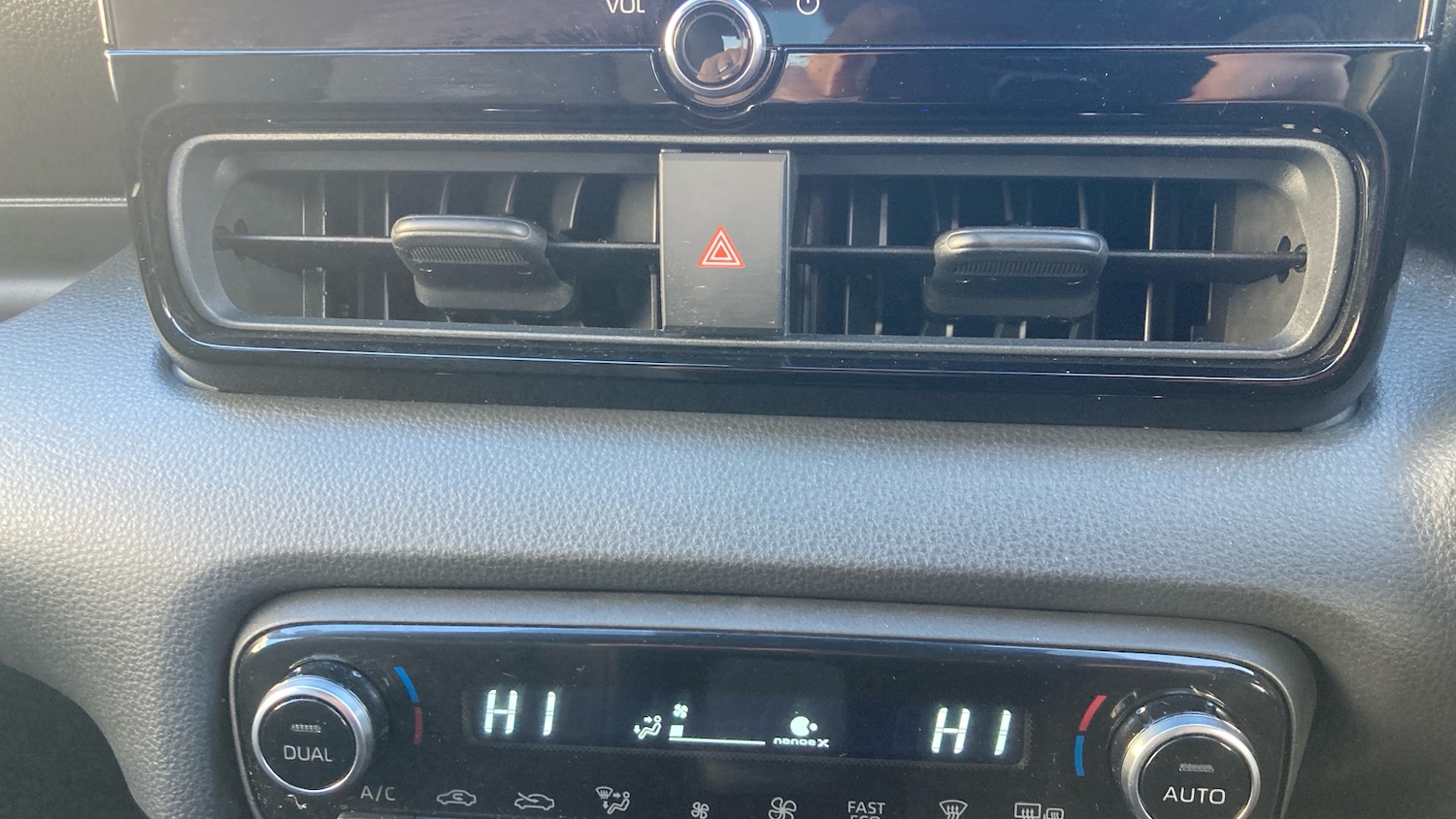 Used Toyota Yaris 2024 for sale - 78144200: Photo 31