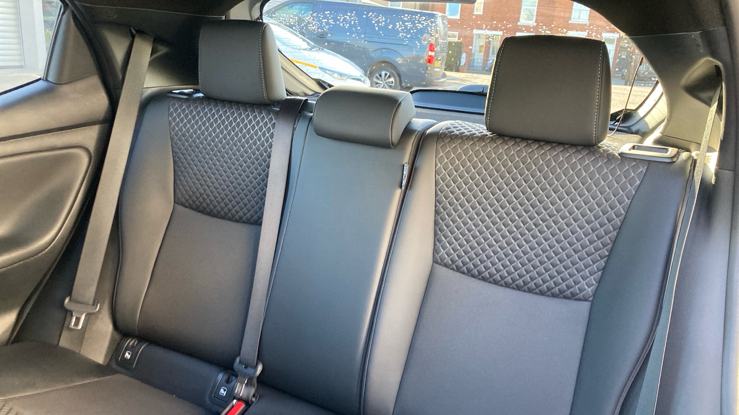 Used Toyota Yaris 2024 for sale - 78144200: Photo 37