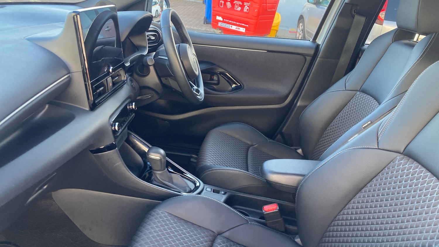 Used Toyota Yaris 2024 for sale - 78144200: Photo 5