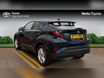 Used Toyota C-HR 2023 for sale - 76960649: Photo