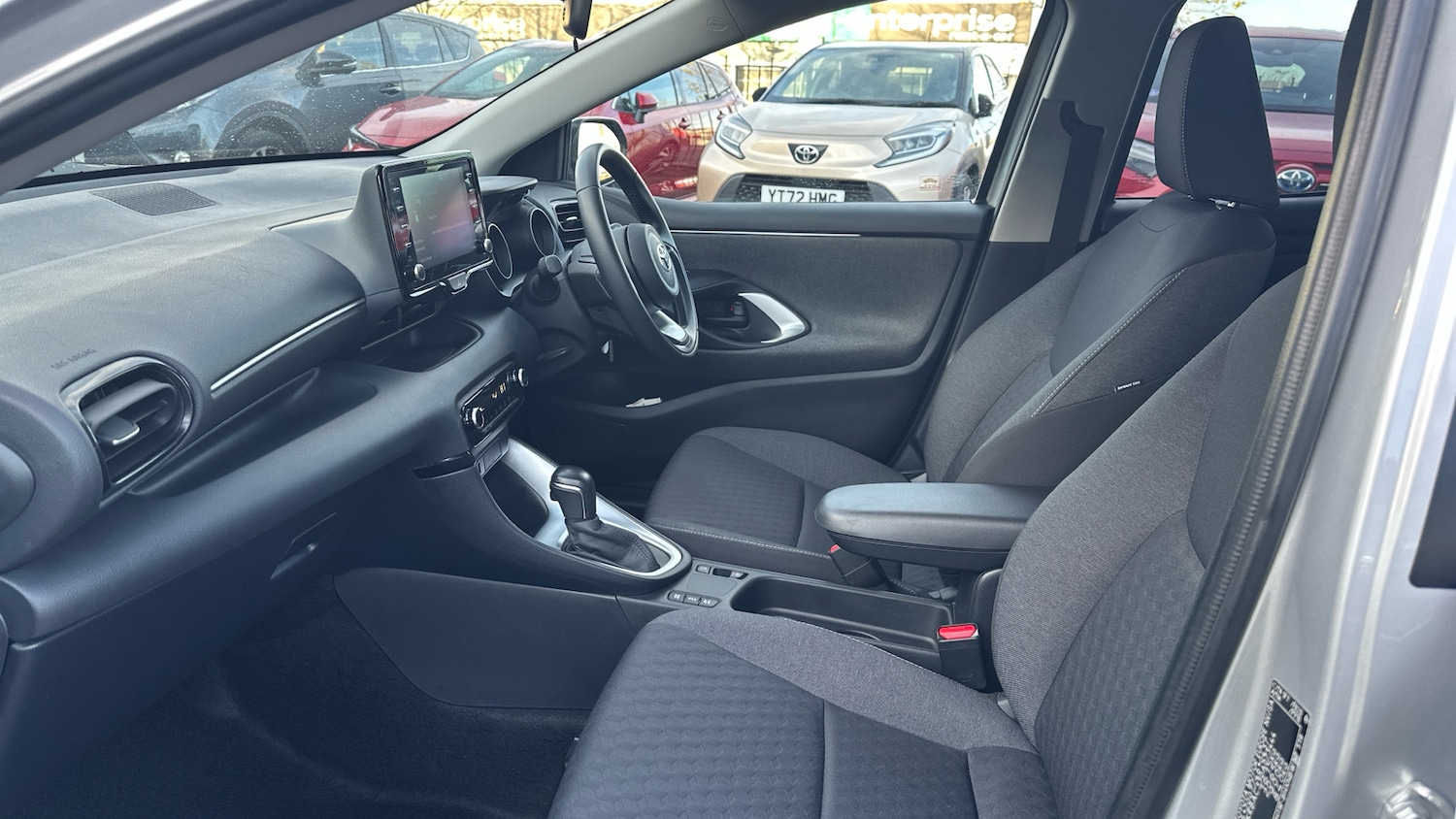 Used Toyota Yaris 2021 for sale - 76709965: Photo 10