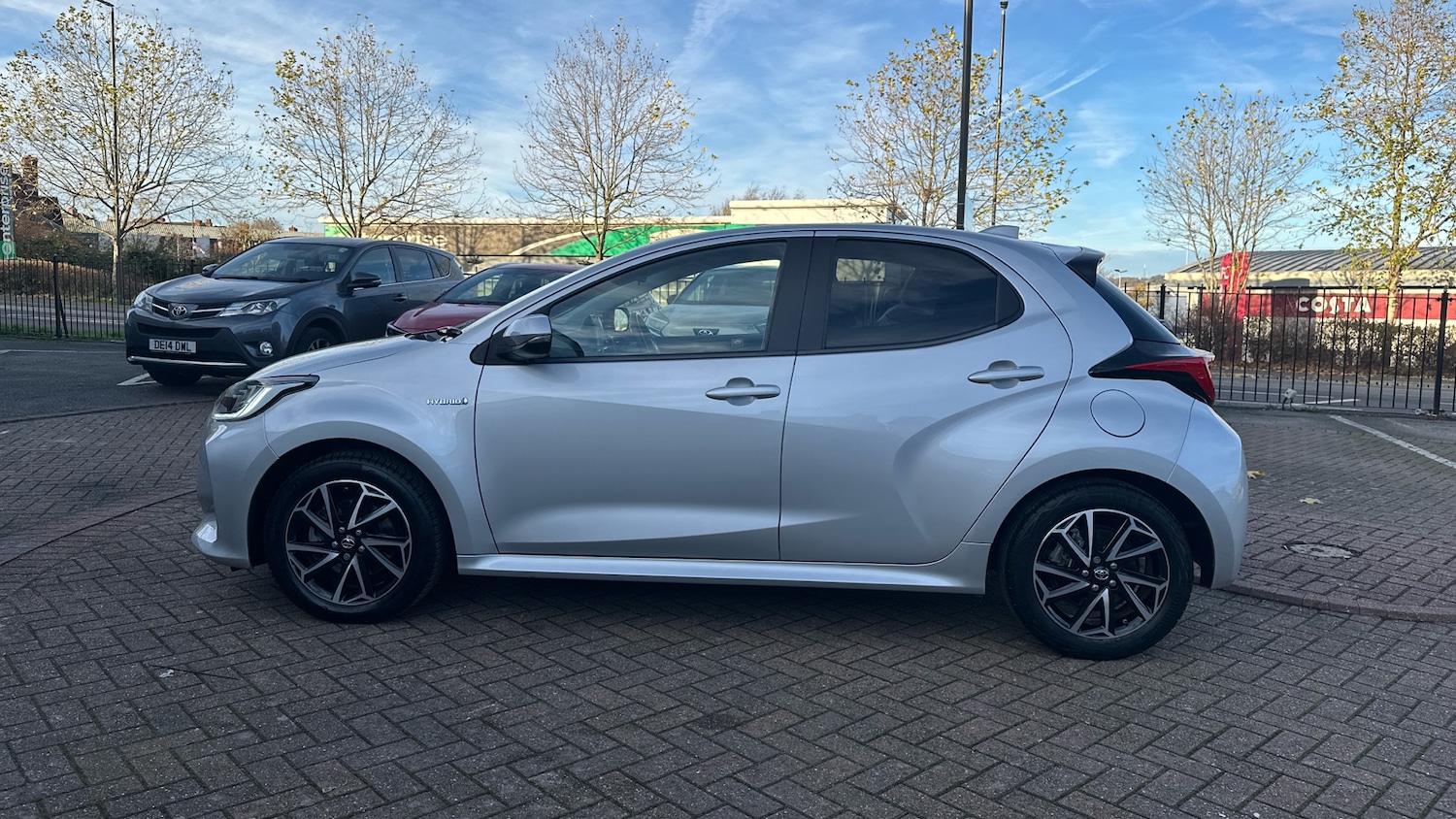 Used Toyota Yaris 2021 for sale - 76709965: Photo 17