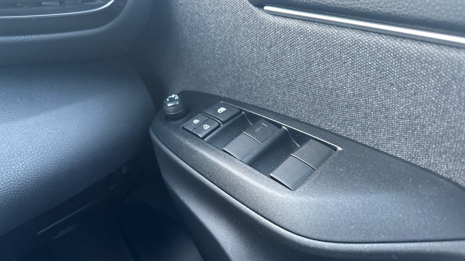 Used Toyota Yaris 2021 for sale - 76709965: Photo 27