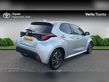 Used Toyota Yaris 2021 for sale - 76709965: Photo