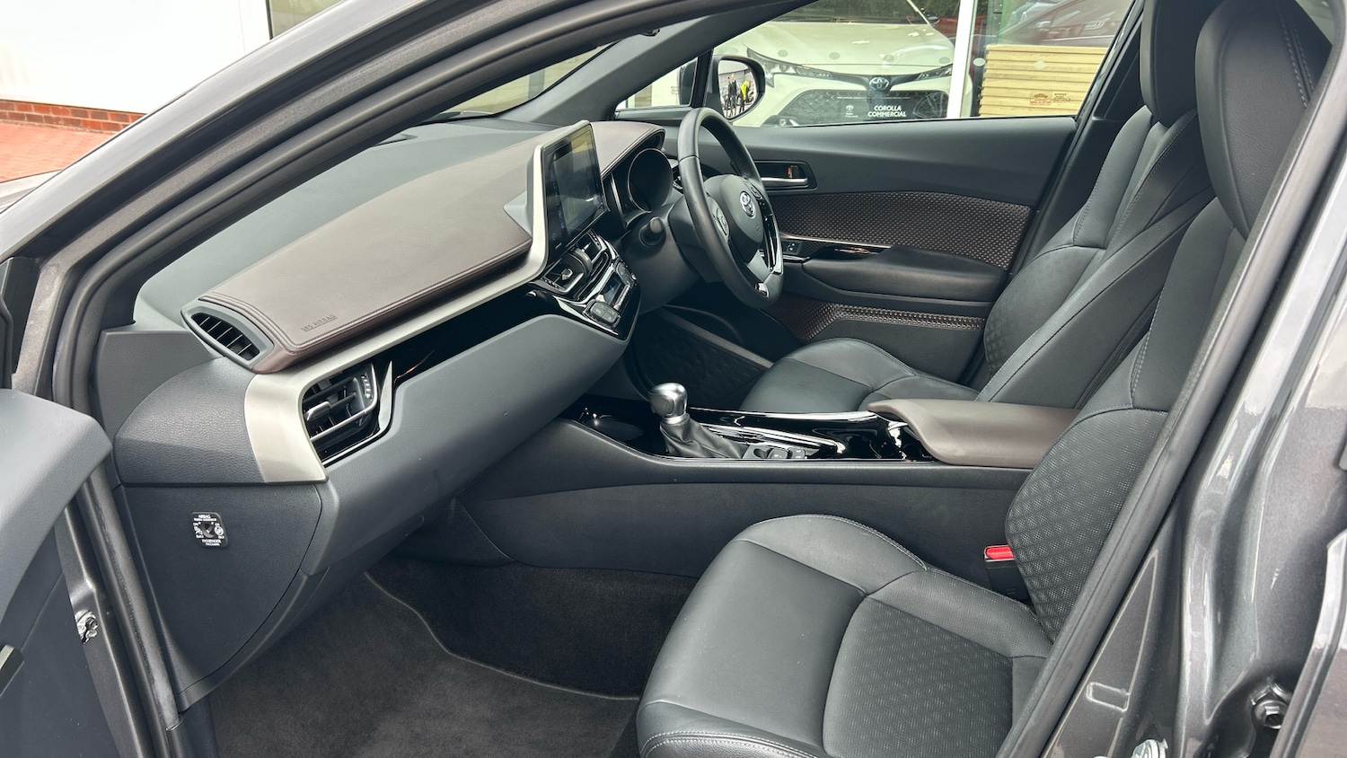 Used Toyota C-HR 2019 for sale - 76142344: Photo 10
