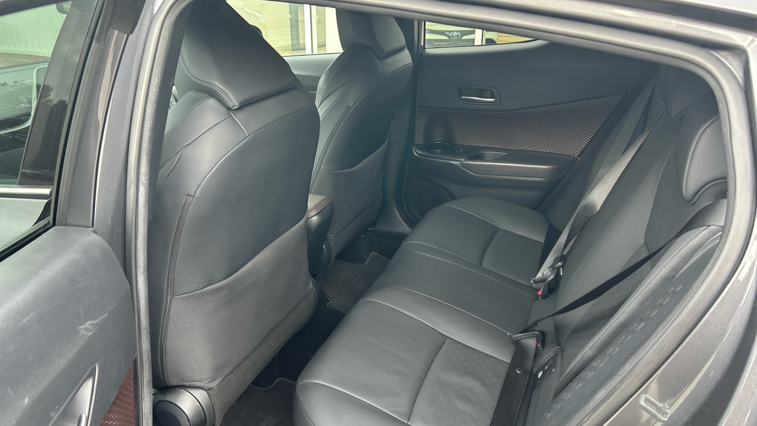 Used Toyota C-HR 2019 for sale - 76142344: Photo 13
